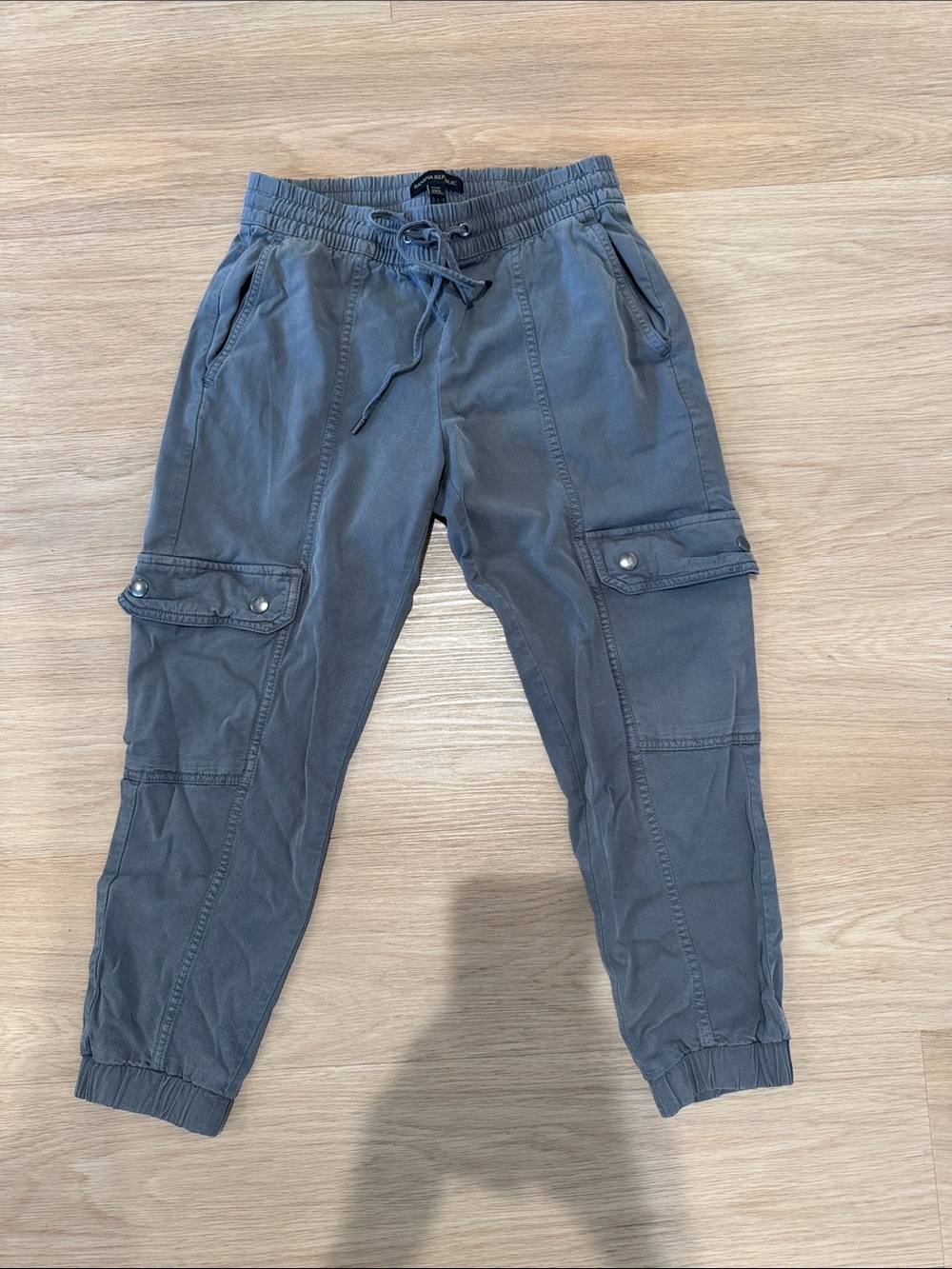 Banana republic petite xxs women Gray Cargo Jogger Pants - Casual Utility Style
